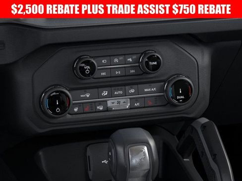 New 2025 Ford Bronco Badlands image 16