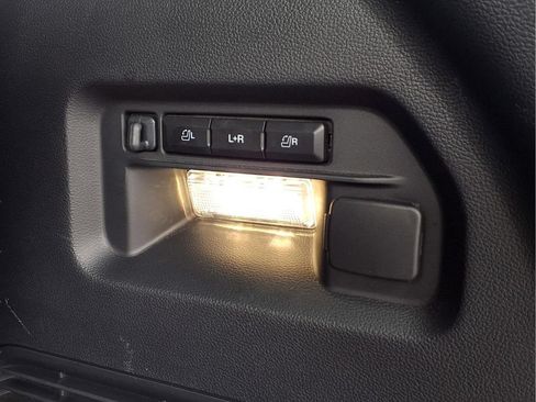 Used 2025 Ford Explorer ST AWD/4WD image 26