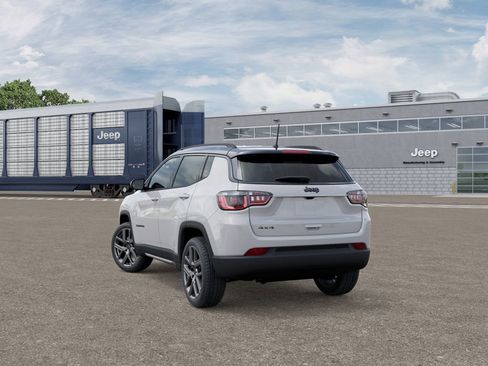 New 2026 Jeep Compass Limited AWD/4WD image 3