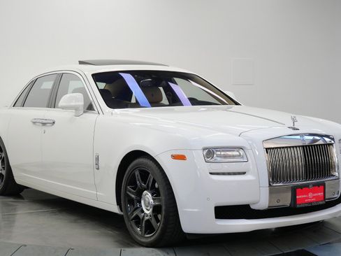 Used 2013 Rolls-Royce Ghost image 3