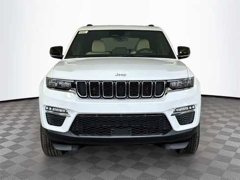 New 2025 Jeep Grand Cherokee Limited image 2