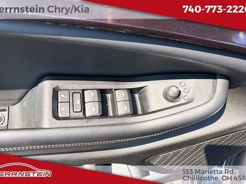 Used 2023 Jeep Grand Cherokee Altitude AWD/4WD image 12