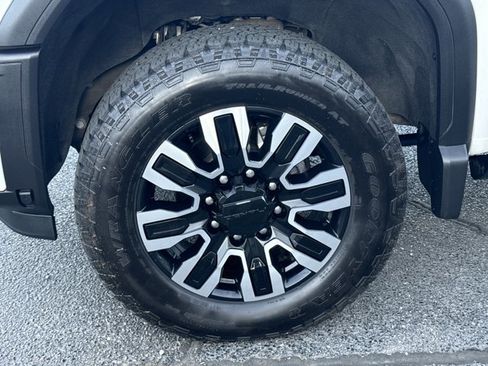 Used 2024 GMC Sierra 2500 Denali Ultimate image 19