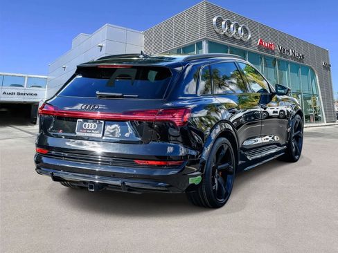 Certified 2023 Audi e-tron S Prestige w/ Prestige Package image 4