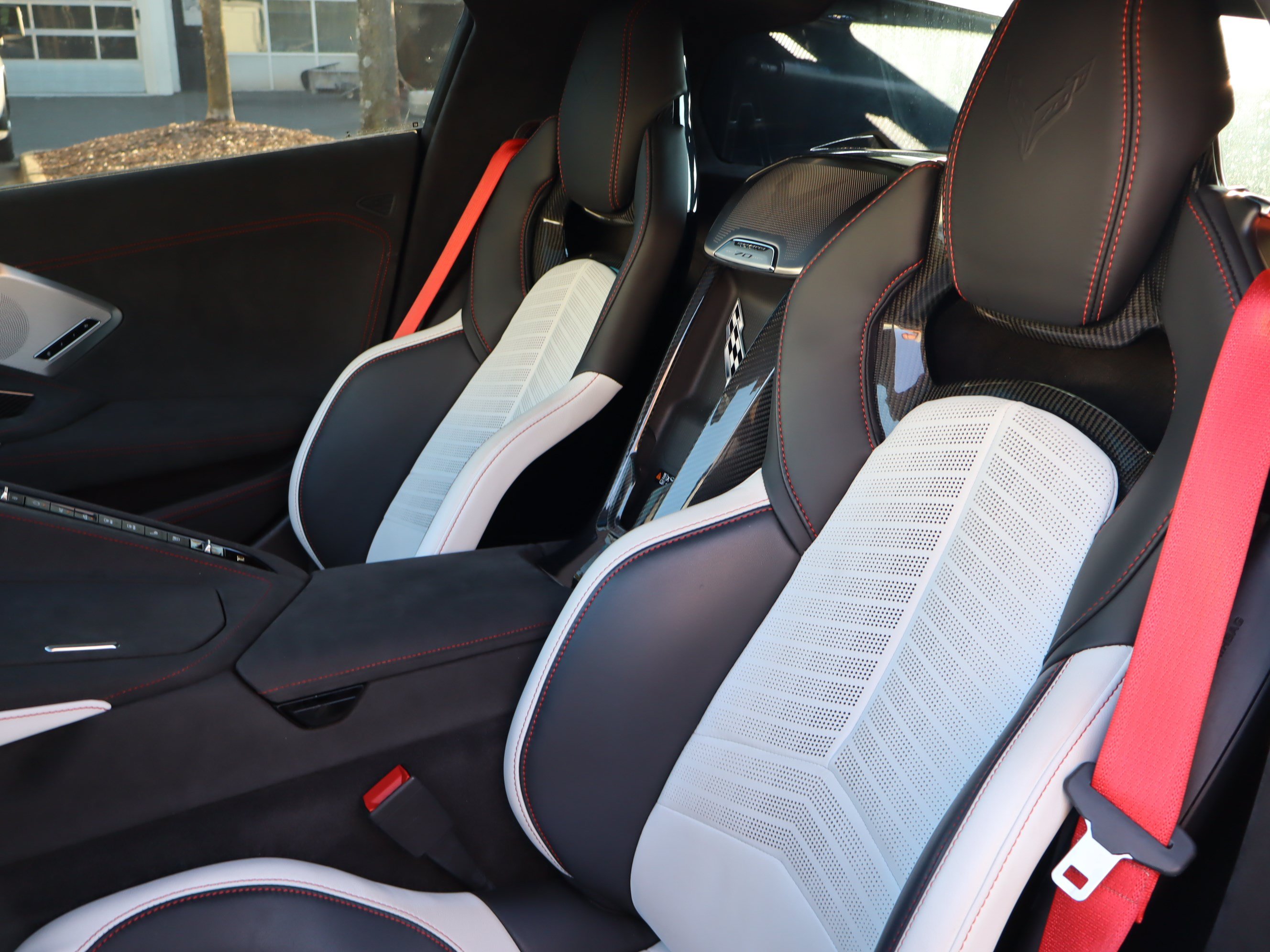 Used 2023 Chevrolet Corvette Stingray Premium Cpe w/ Z51 Performance Package RWD image 17
