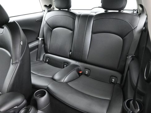 Used 2015 MINI Cooper S image 23