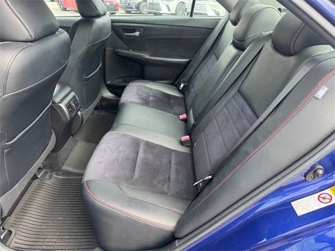Used 2016 Toyota Camry XSE image 10