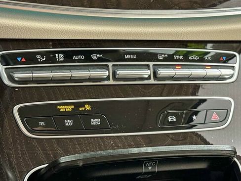Used 2021 Mercedes-Benz E 350 Sedan image 23