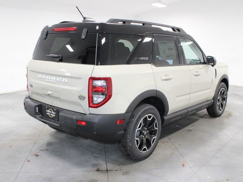New 2025 Ford Bronco Sport Outer Banks w/ Outer Banks Tech Package+ AWD/4WD image 8