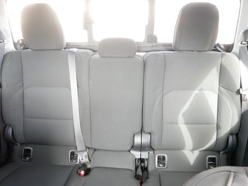 Certified 2023 Jeep Gladiator Sport image 13