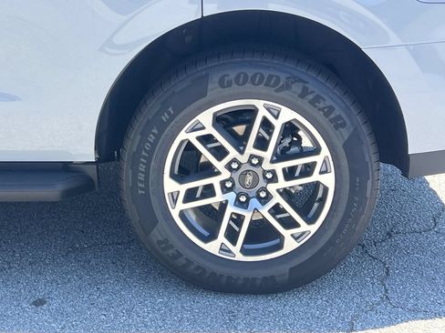 New 2026 Ford Expedition Active RWD image 28