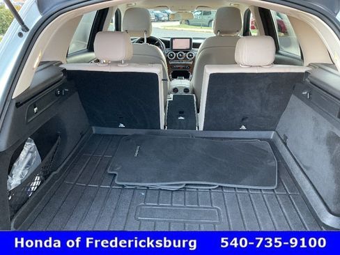 Used 2018 Mercedes-Benz GLC 300 4MATIC image 26