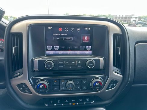 Used 2016 GMC Sierra 2500 Denali w/ Duramax Plus Package AWD/4WD image 7