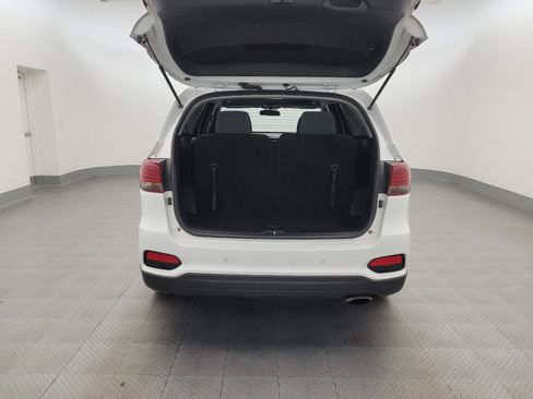 Used 2019 Kia Sorento S FWD image 29