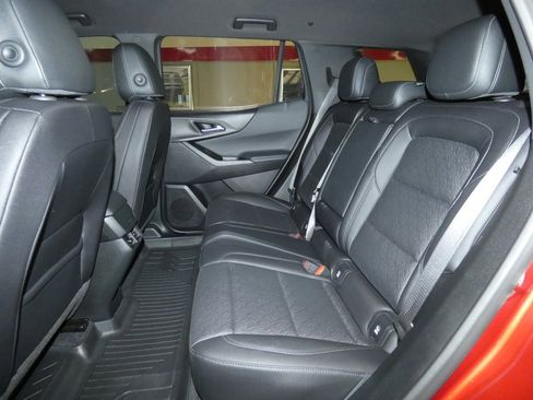 Used 2025 Chevrolet Equinox LT w/ Convenience Package II image 22