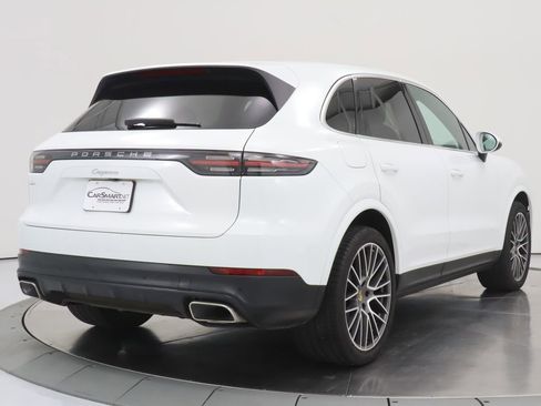 Used 2020 Porsche Cayenne AWD/4WD image 5
