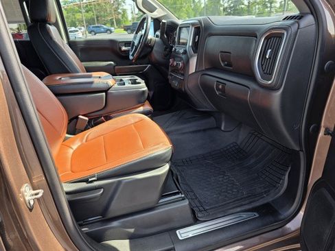Used 2019 Chevrolet Silverado 1500 LT w/ All-Star Edition AWD/4WD image 16