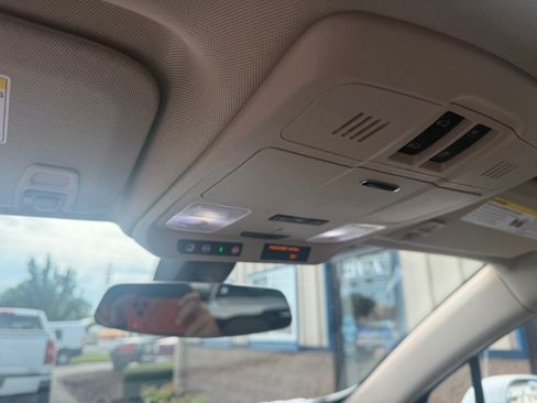 Used 2017 Buick Envision Essence AWD/4WD image 20