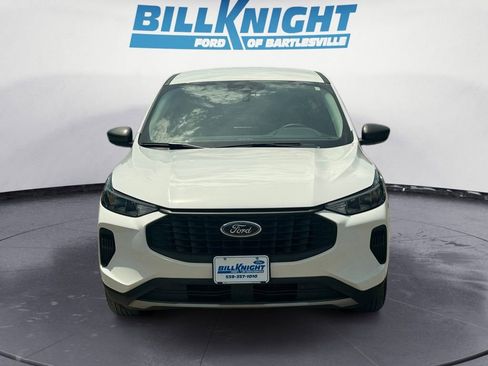 Used 2023 Ford Escape AWD image 8