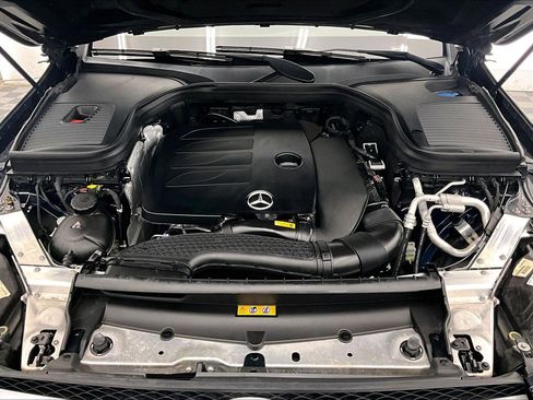 Certified 2022 Mercedes-Benz GLC 300 4MATIC image 9
