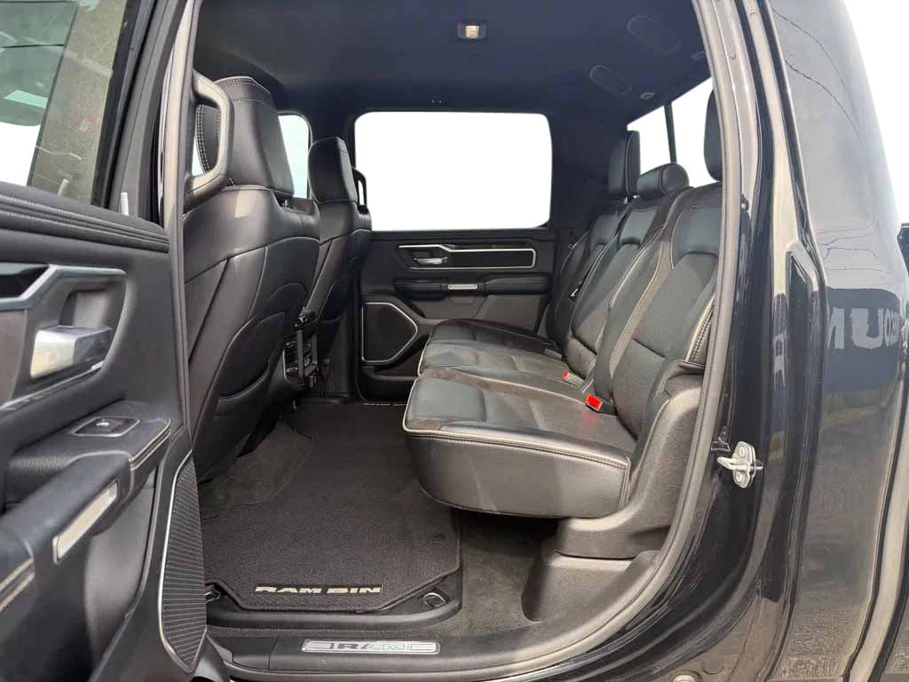 Used 2021 RAM 1500 Laramie w/ Sport Appearance Package AWD/4WD image 29