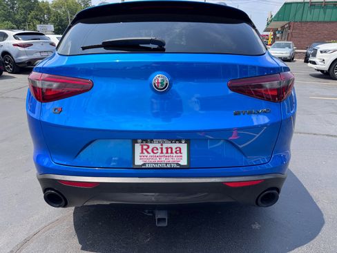 Used 2019 Alfa Romeo Stelvio Ti Sport w/ Quick Order Package 22S Sport AWD/4WD image 11