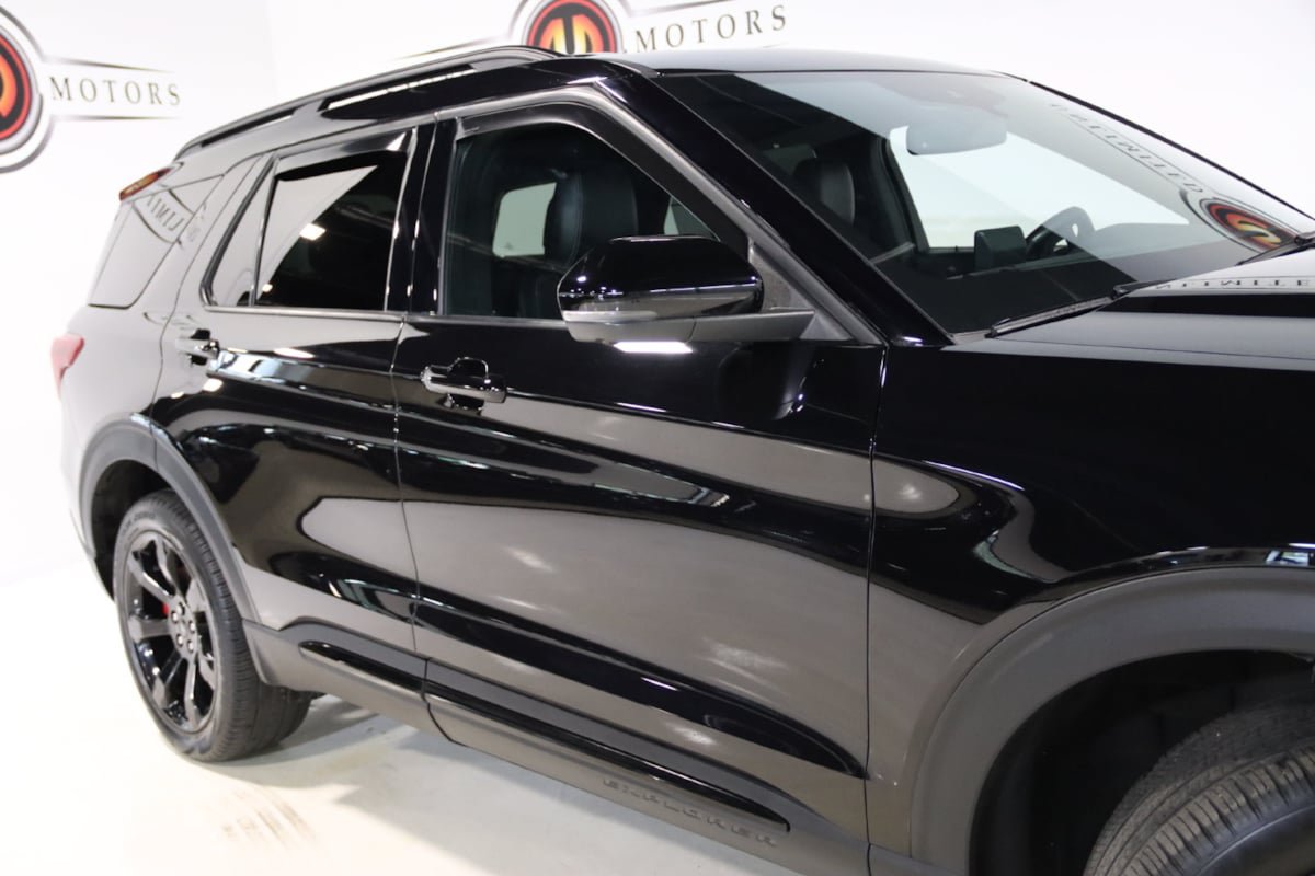 Used 2023 Ford Explorer ST w/ Technology Package AWD/4WD image 9