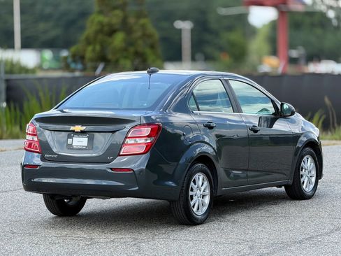 Used 2019 Chevrolet Sonic LT FWD image 9