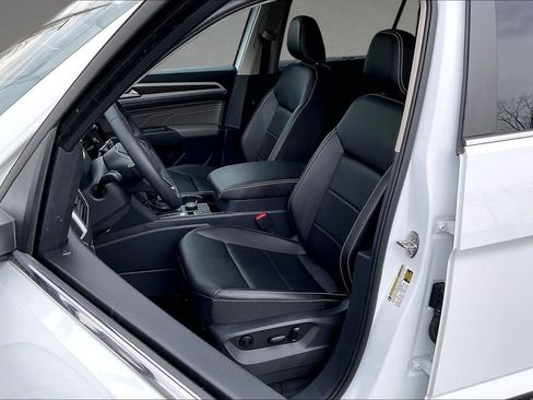 Used 2023 Volkswagen Atlas SE image 21