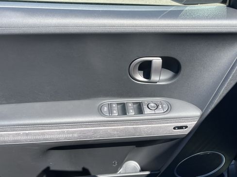 Certified 2025 Hyundai Ioniq 5 Limited RWD image 17