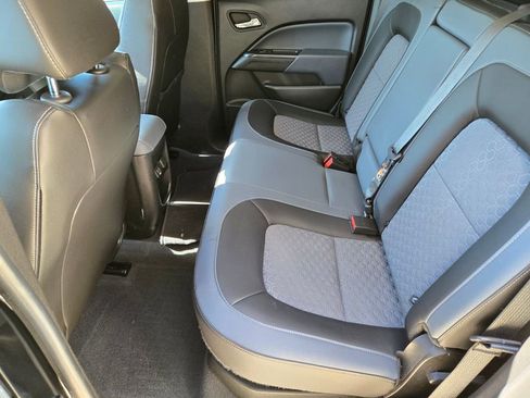 Used 2021 Chevrolet Colorado Z71 w/ Safety Package RWD image 13