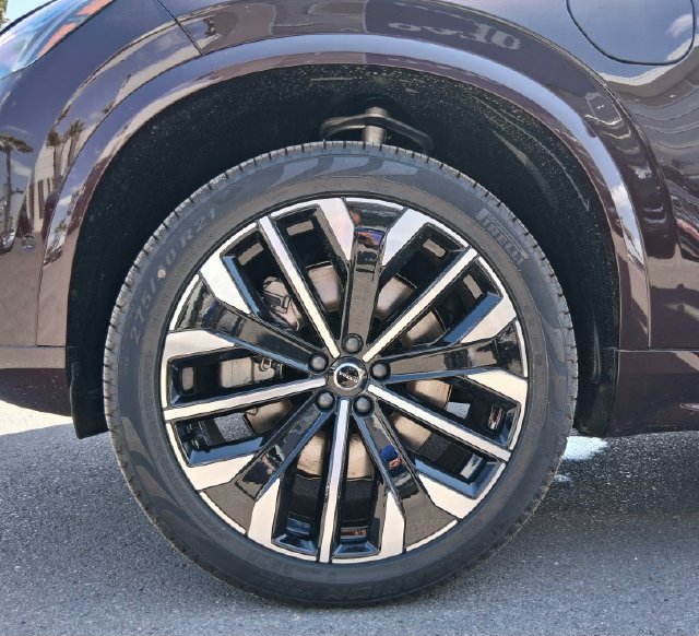 New 2026 Volvo XC90 T8 Plus w/ Protection Package Premier AWD/4WD image 22