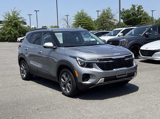 Used 2024 Kia Seltos S AWD/4WD video 1