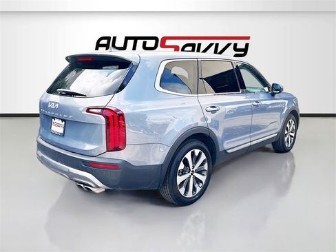 Used 2022 Kia Telluride EX w/ EX Premium Package image 7