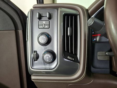 Used 2018 Chevrolet Silverado 3500 LTZ w/ Duramax Plus Package image 15