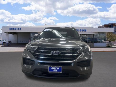 Used 2020 Ford Explorer XLT w/ Class III Trailer Tow Package image 8
