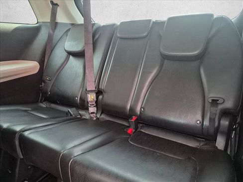 Used 2022 Kia Carnival LX FWD image 18