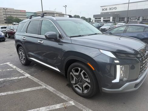 Used 2024 Hyundai Palisade Limited AWD/4WD image 3