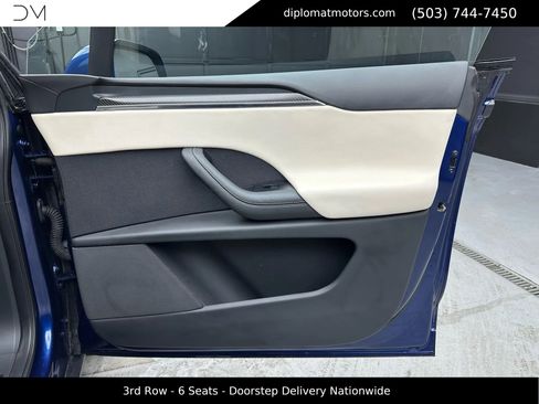 Used 2022 Tesla Model X Plaid image 28