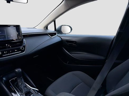 Used 2022 Toyota Corolla LE image 21