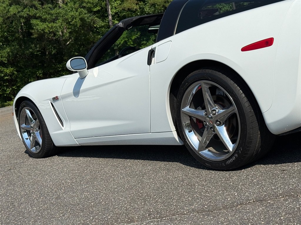 Used 2013 Chevrolet Corvette Coupe w/ 3LT Preferred Equipment Group RWD image 22