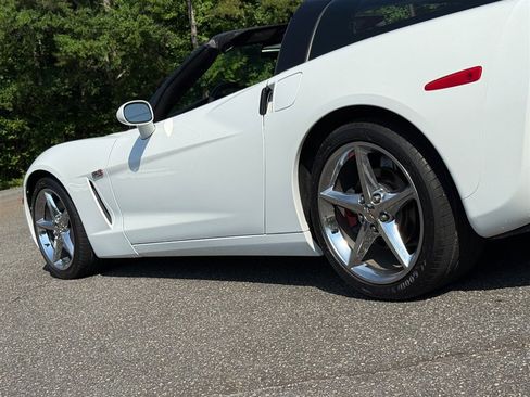 Used 2013 Chevrolet Corvette Coupe w/ 3LT Preferred Equipment Group RWD image 22
