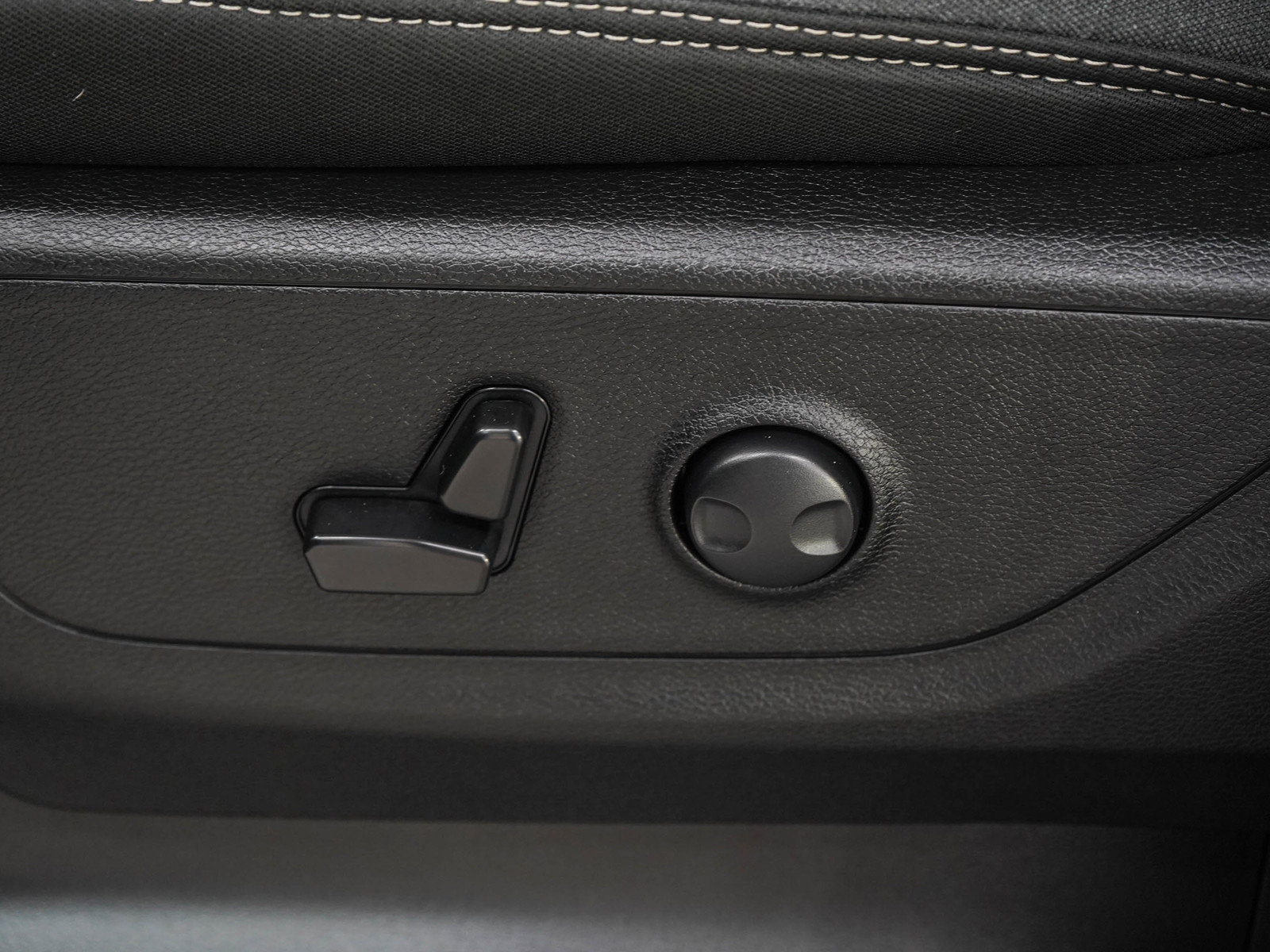 Used 2025 RAM 1500 Big Horn AWD/4WD image 24