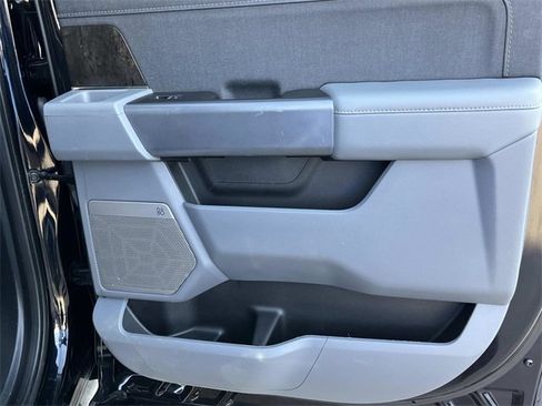 Used 2022 Ford F150 Lariat w/ Equipment Group 502A High image 22