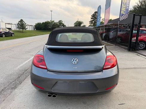 Used 2013 Volkswagen Beetle TDI FWD image 6
