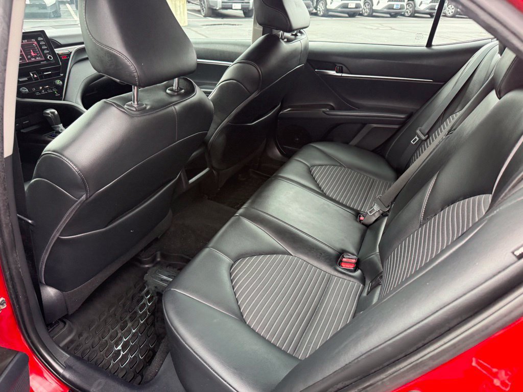 Used 2021 Toyota Camry SE AWD/4WD image 16