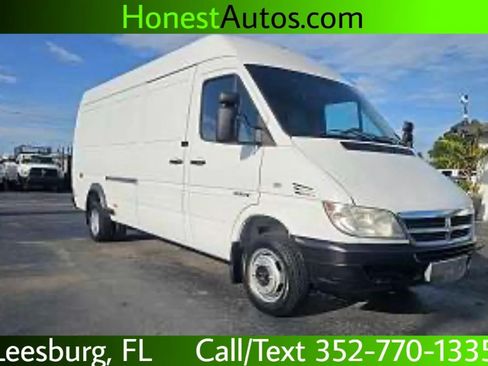 Used 2005 Freightliner Sprinter 2500 RWD image 1