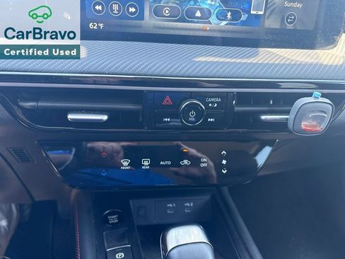 Used 2025 Nissan Kicks SR AWD/4WD image 11