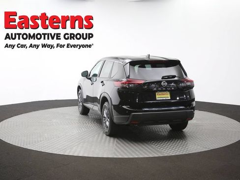 Used 2024 Nissan Rogue S AWD/4WD image 66