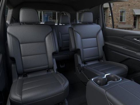 New 2026 Chevrolet Traverse LT image 17